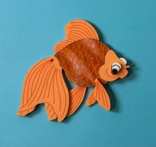 Load image into Gallery viewer, Gold Fish Brooch