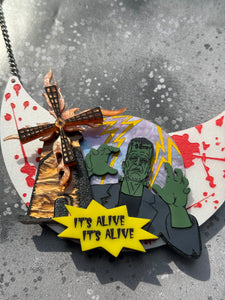 IT’S ALIVE! Insert (Will require an Interchangeable Necklace Plate to be wearable)
