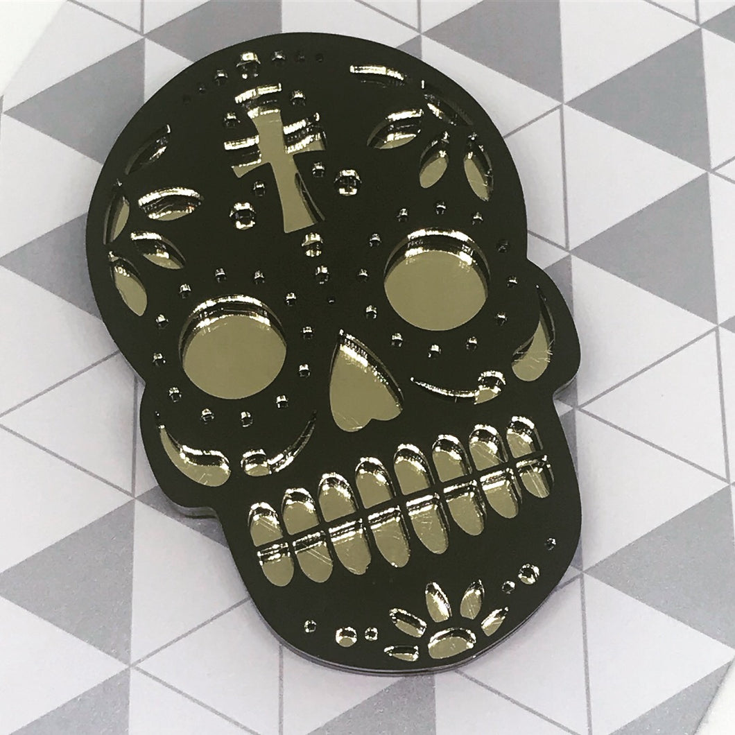 Skull brooch hot sale