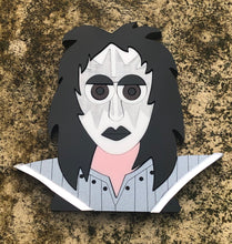 Load image into Gallery viewer, Tommy Brooch